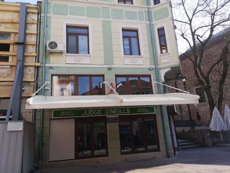 ბრაცებიანი ტენტი 5